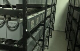 UPS Battery-house